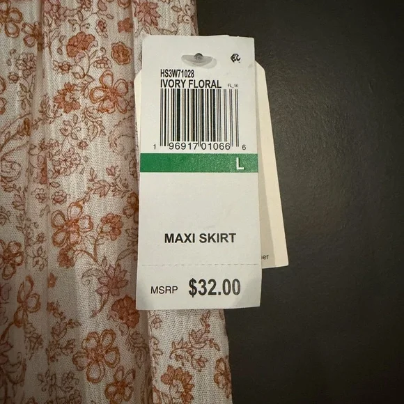 NWT Boho Chic Floral Print Women's Skirt size Large - Picture 3 of 4